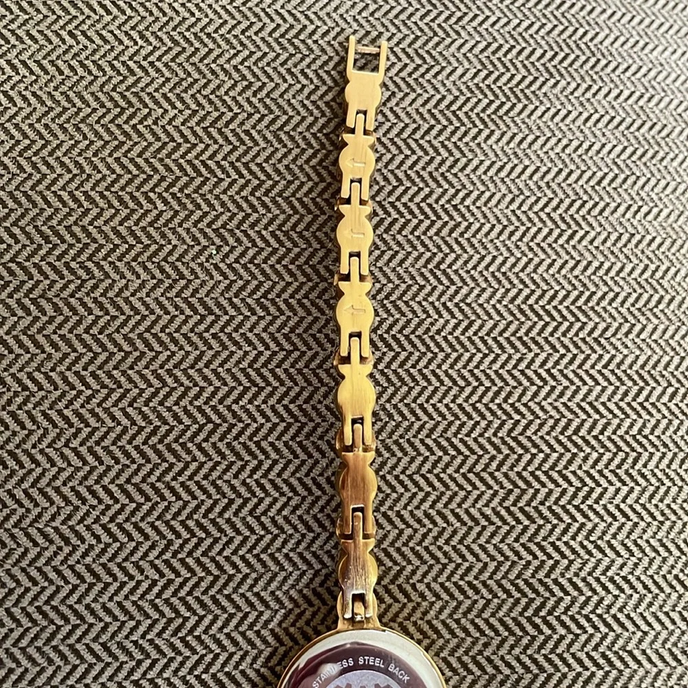 Disney Time Works Mickey Mouse women’s watch - Picture 8 of 14